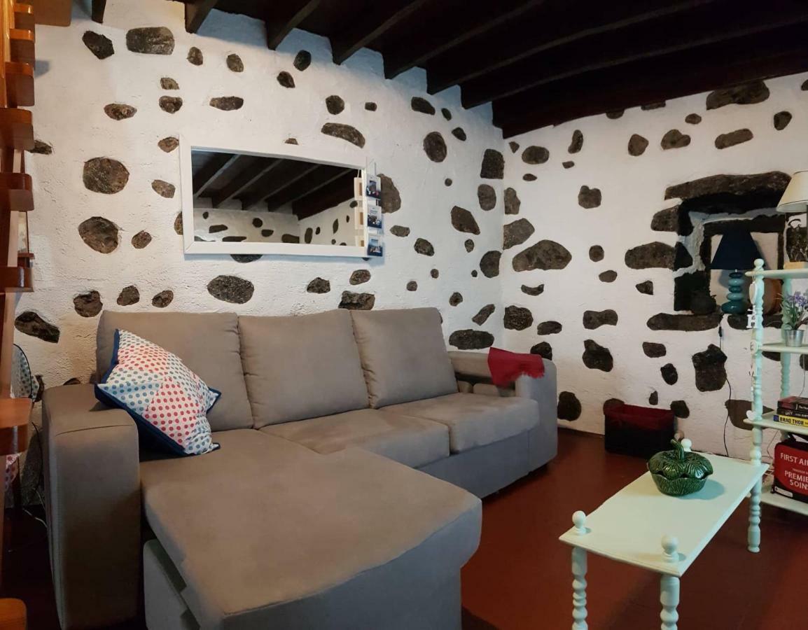 Join Our Relaxed House Near The Beach - Mosteiros Моштейруш Екстер'єр фото